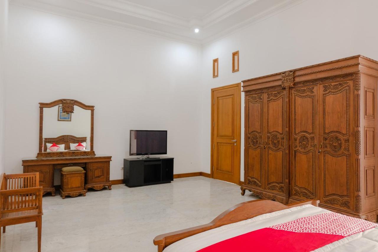 Oyo 2295 Daffi Family 2* Malang
