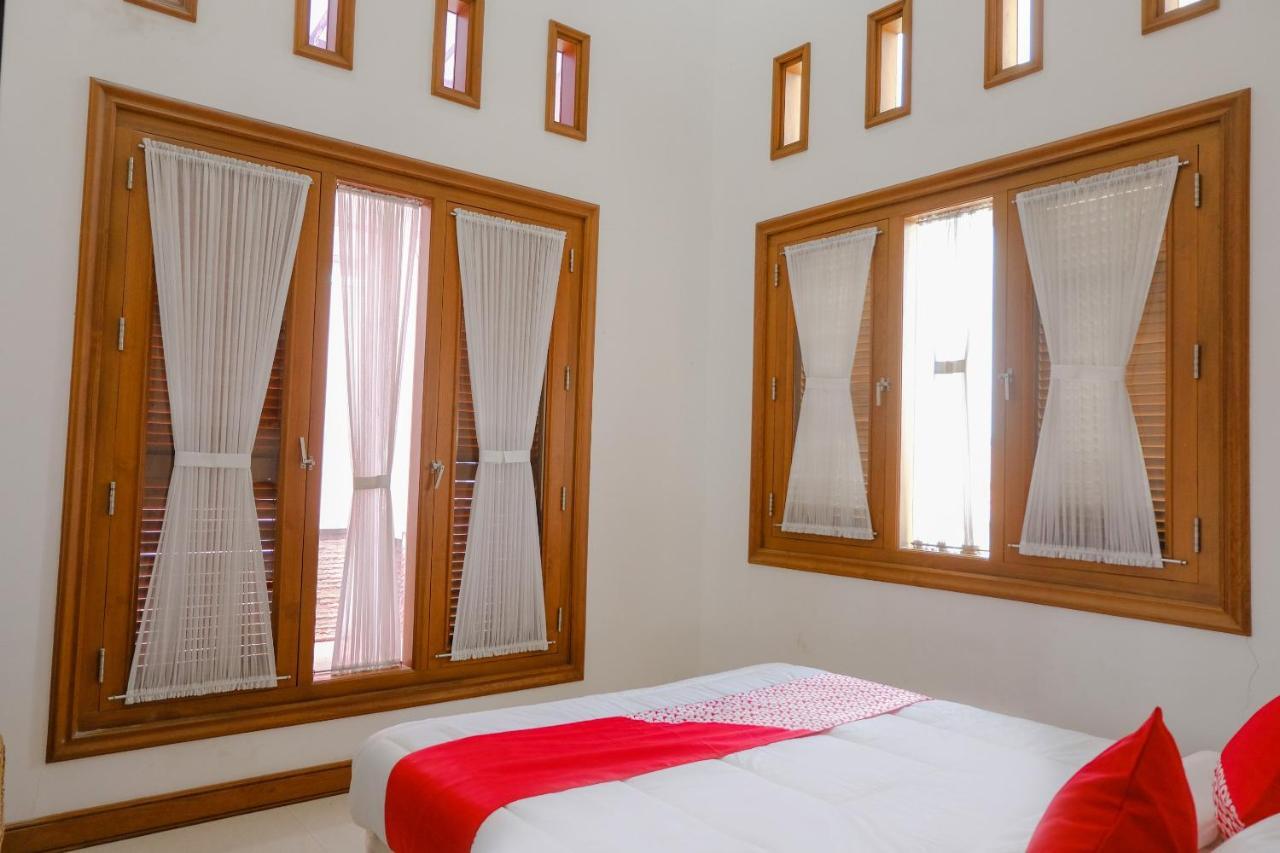 Hotel Oyo 2295 Daffi Family